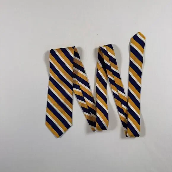 Brooks Brothers Men’s Silk Striped Tie Made In USA Necktie Classic Preppy EUC - Picture 2 of 8